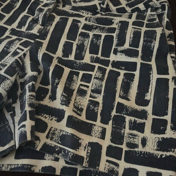 The Limited Womens Navy White Geometric Tailored Abstract Shorts Welt Pockets - Picture 11 of 11
